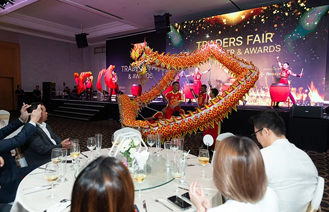 CERIMÔNIA DE PREMIAÇÃO DA TRADERS FAIR